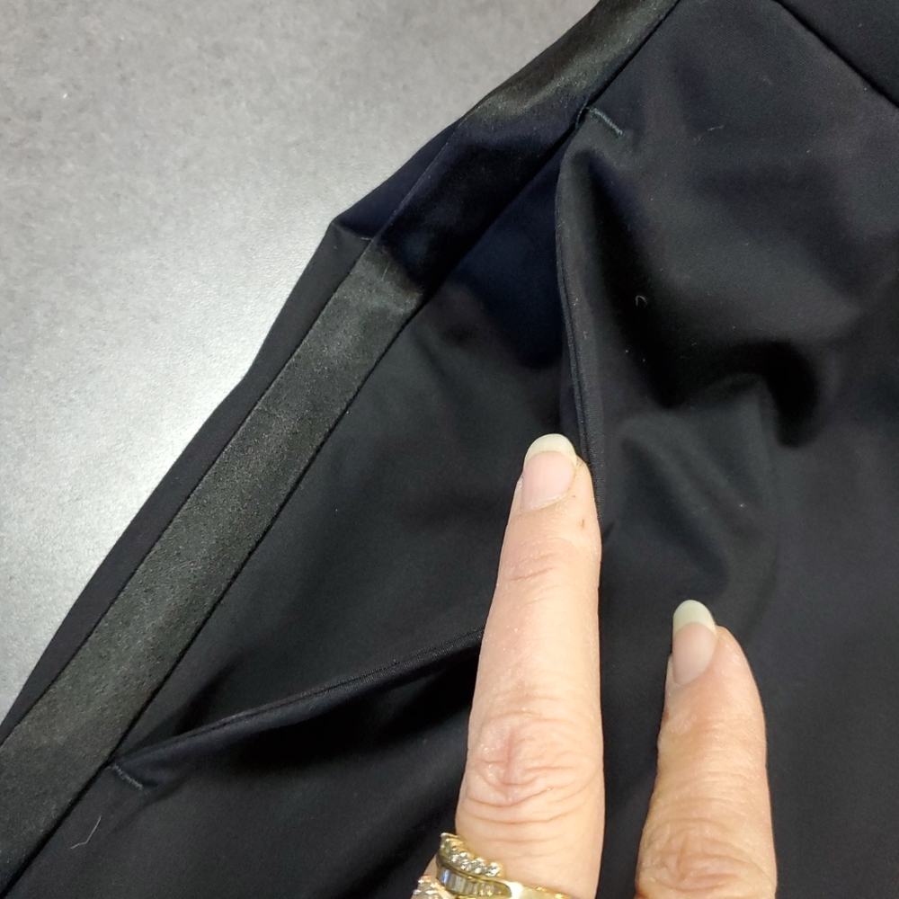 Alexander McQueen Tuxedo - Picture 8 of 16